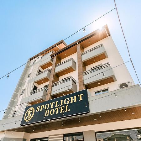 Spotlight Hotel Near Hundred Islands Wharf Alaminos Extérieur photo