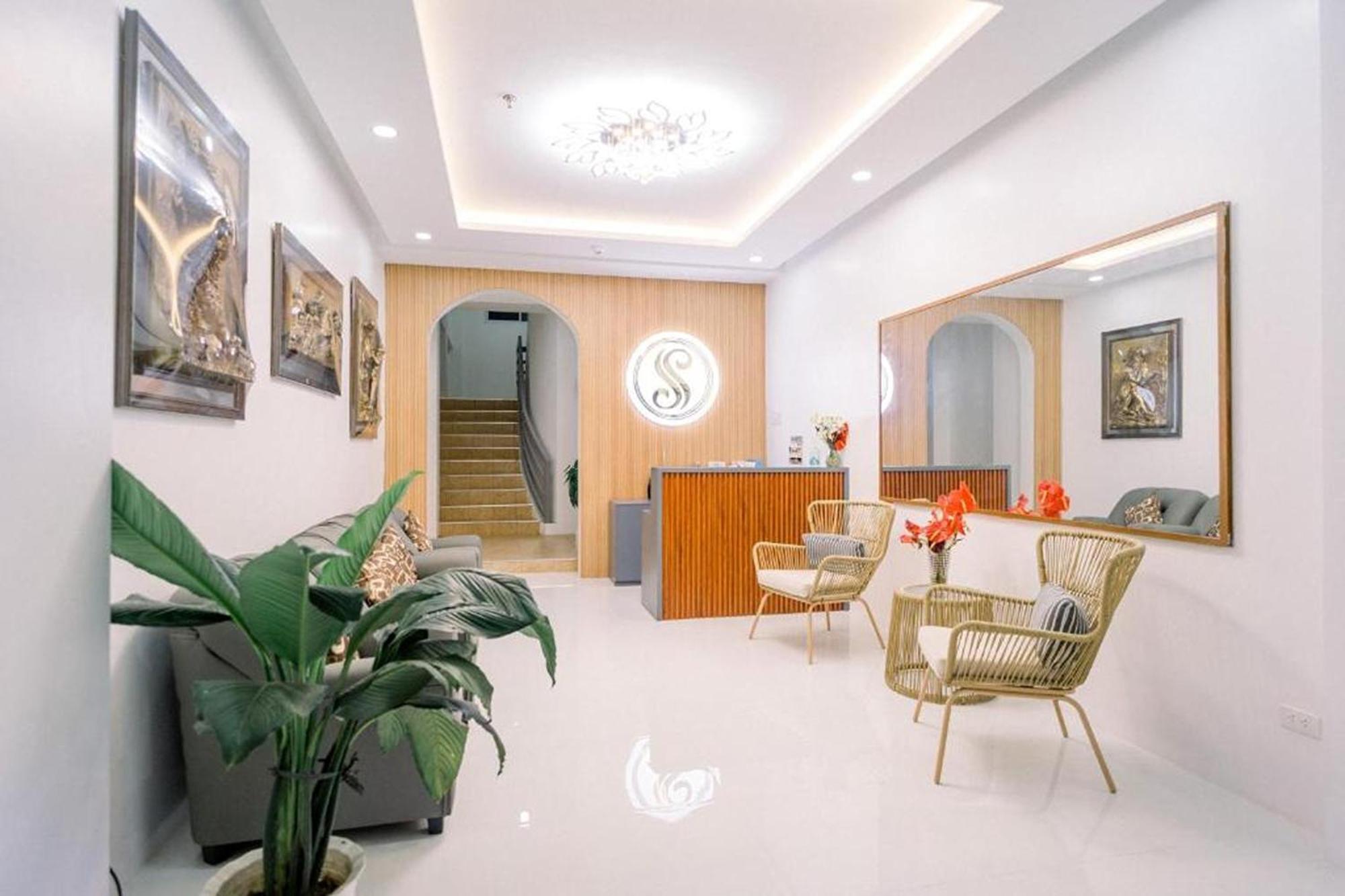 Spotlight Hotel Near Hundred Islands Wharf Alaminos Extérieur photo