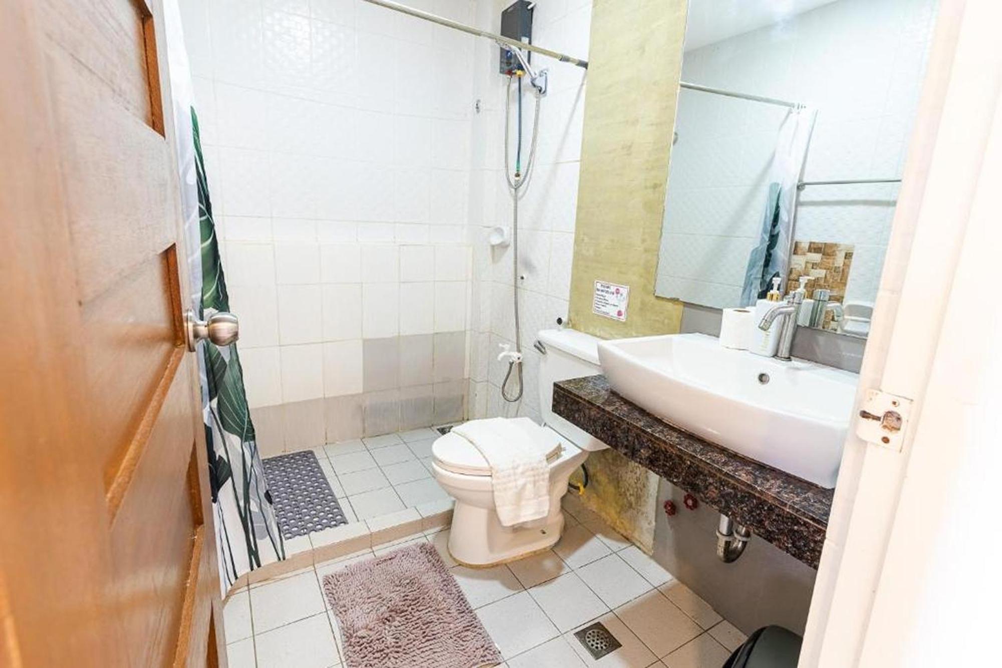 Spotlight Hotel Near Hundred Islands Wharf Alaminos Extérieur photo