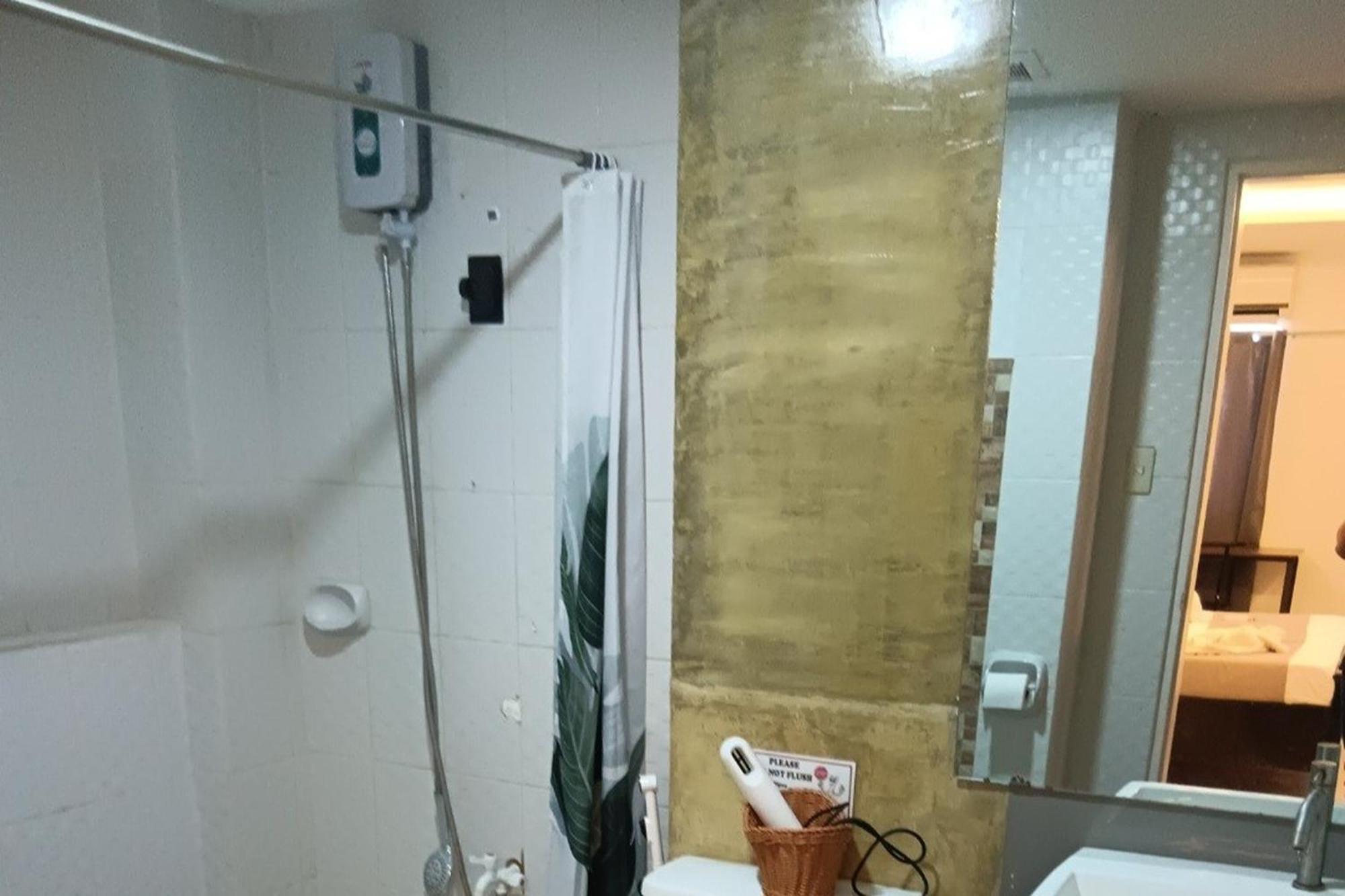 Spotlight Hotel Near Hundred Islands Wharf Alaminos Extérieur photo
