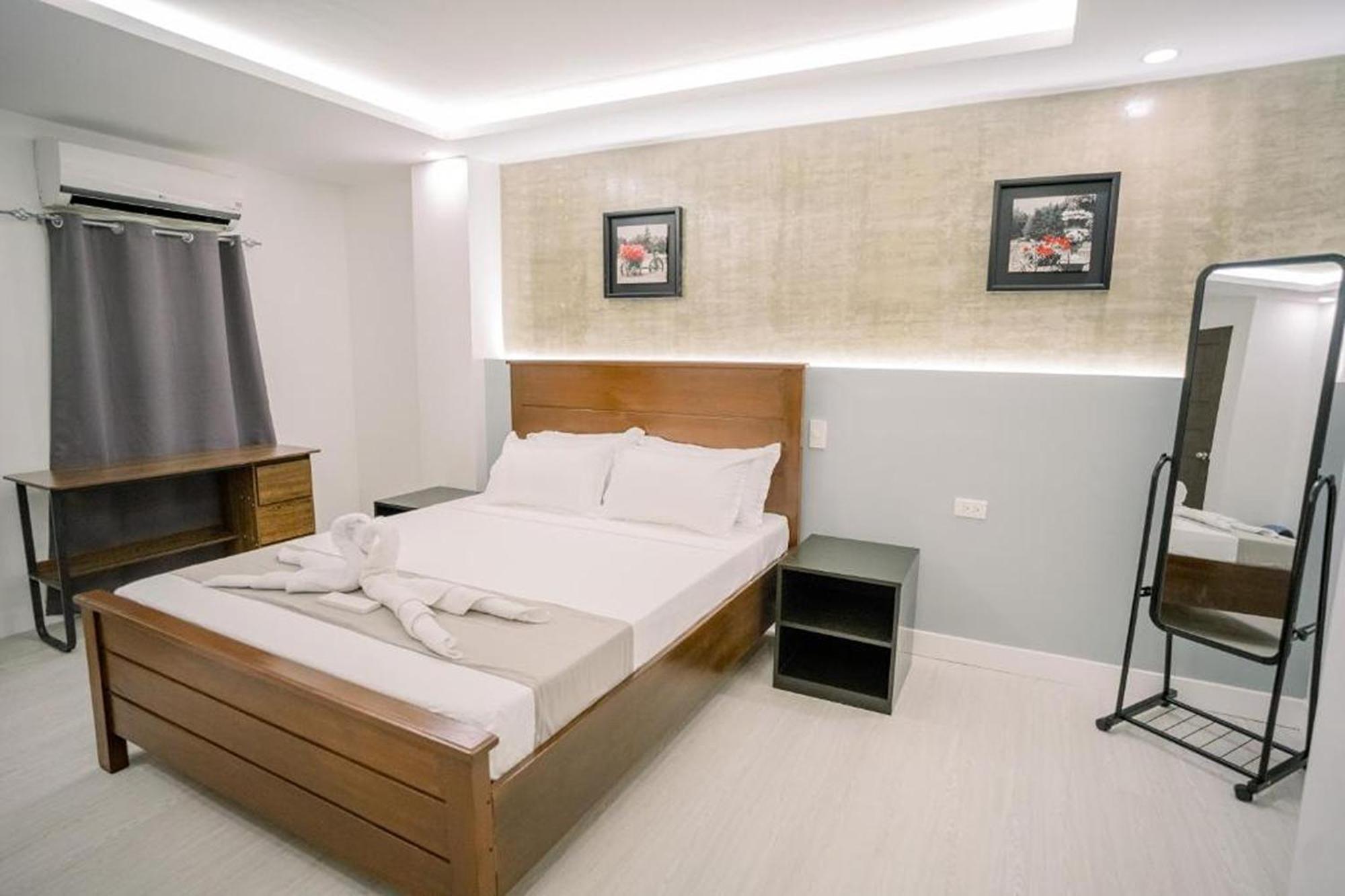 Spotlight Hotel Near Hundred Islands Wharf Alaminos Extérieur photo