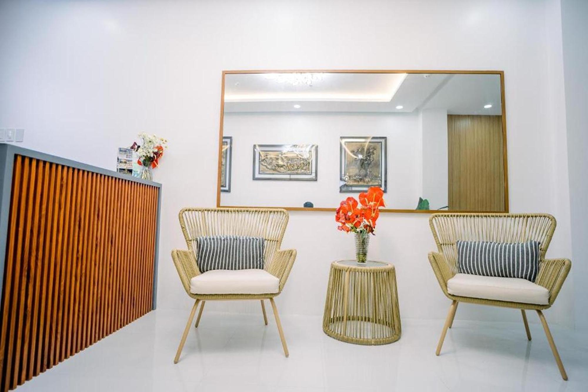 Spotlight Hotel Near Hundred Islands Wharf Alaminos Extérieur photo